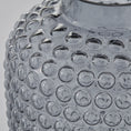 Last inn bildet i gallerivisningen, Vase Dorinia grå 20 x 20 x 29 cm