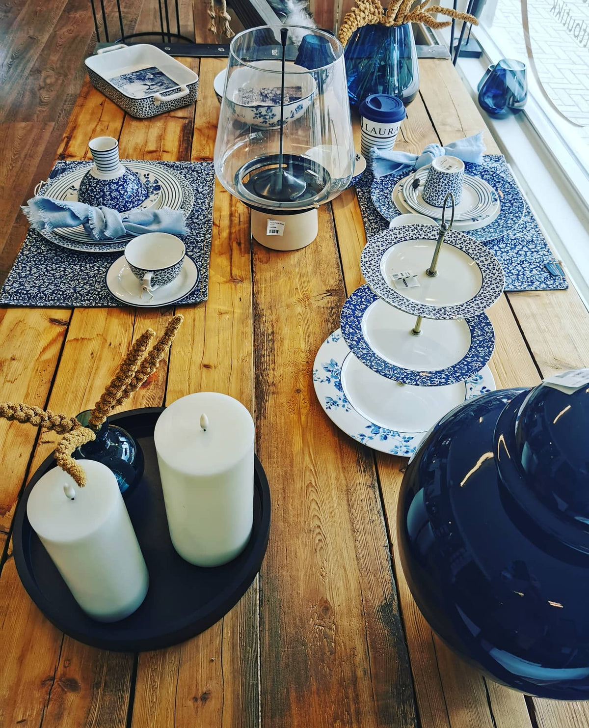 Laura Ashley servise – slik dekker du et sommerlig bord