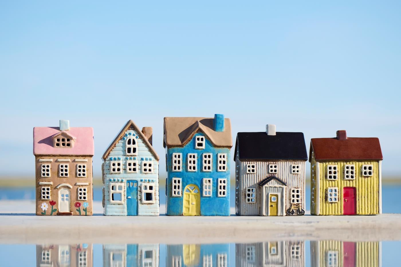 Lyshus Nyhavn gul dør